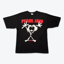 Load image into Gallery viewer, Vintage Pearl Jam &#39;Alive&#39; T-Shirt (Black)